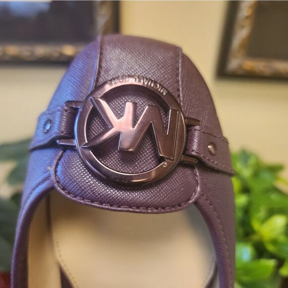 Michael Kors Flats. Size 7. - Picture 2 of 7